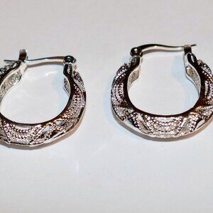Silver Filigree Patterened Hoop Earrings